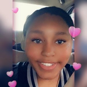 Meet your Posher, Veronica